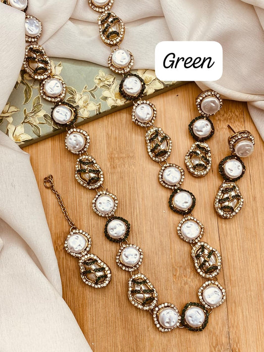 Elevate your style with stunning women’s jewellery