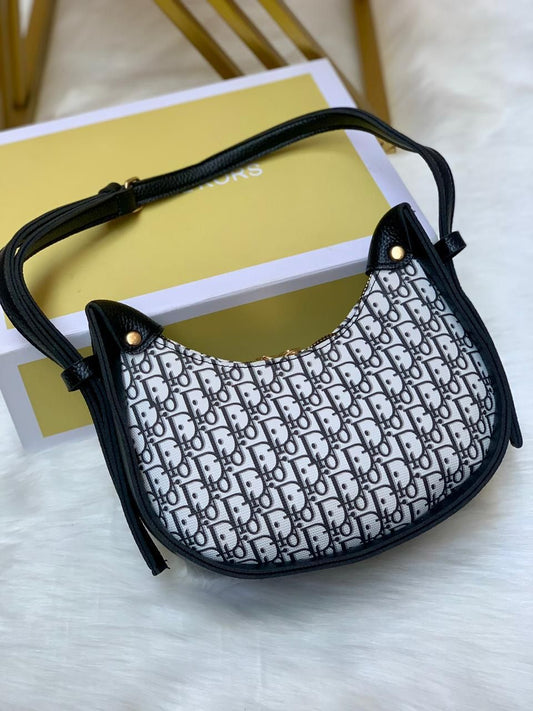 Moon Bag