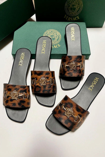 VERSACE