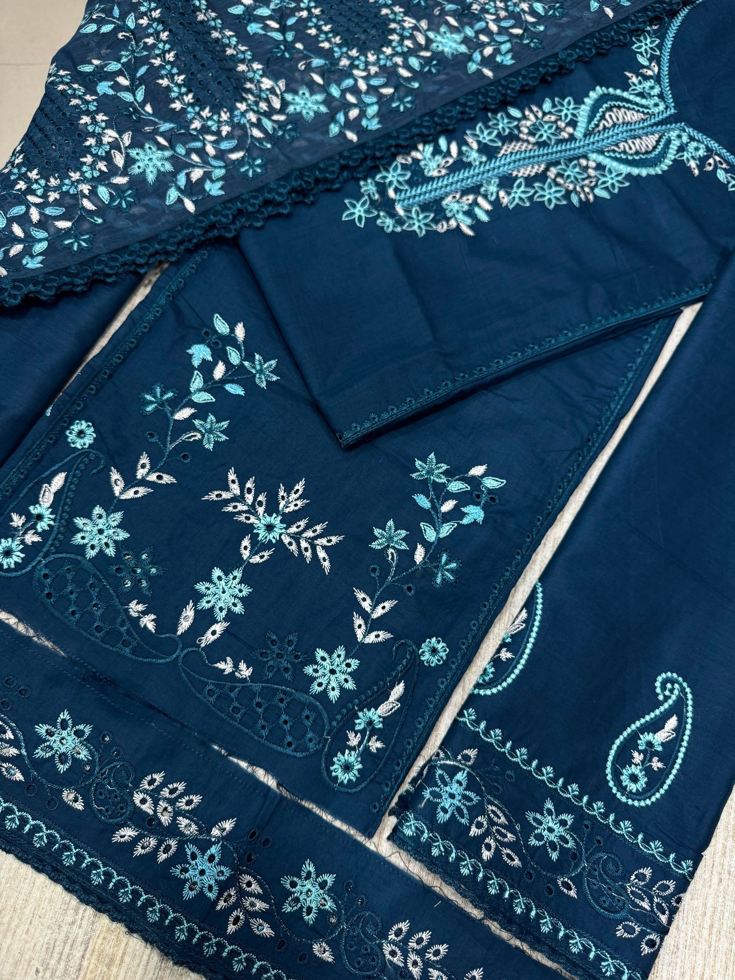 Pakeeza Lawn Collection