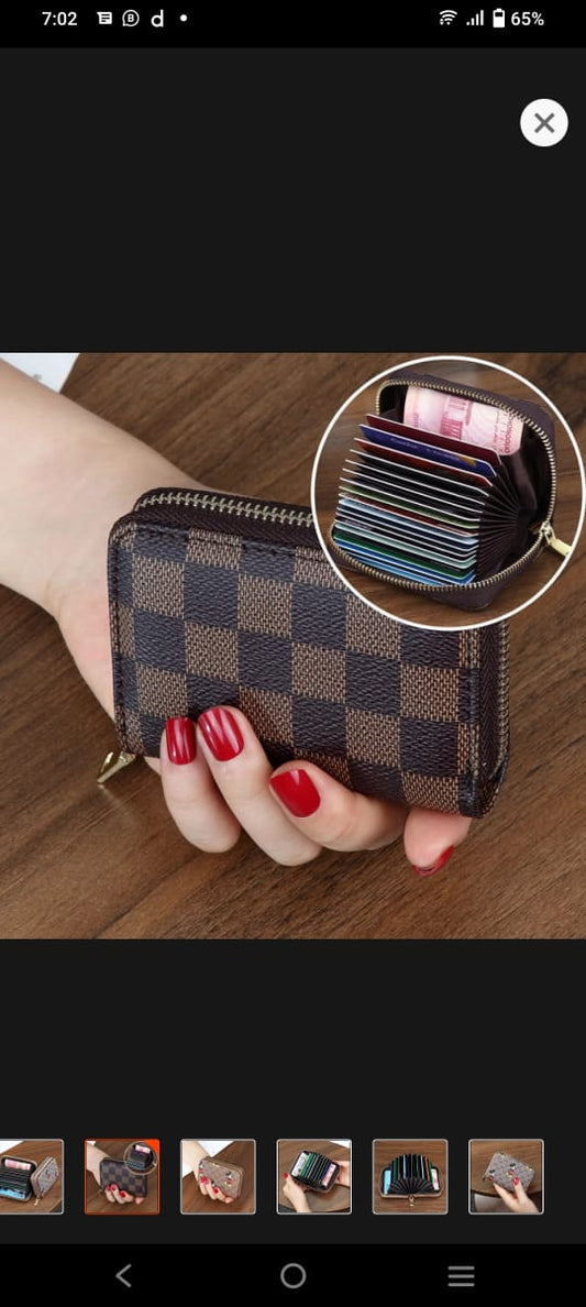 Louis Vuitton Very Spacious Top Zipper
