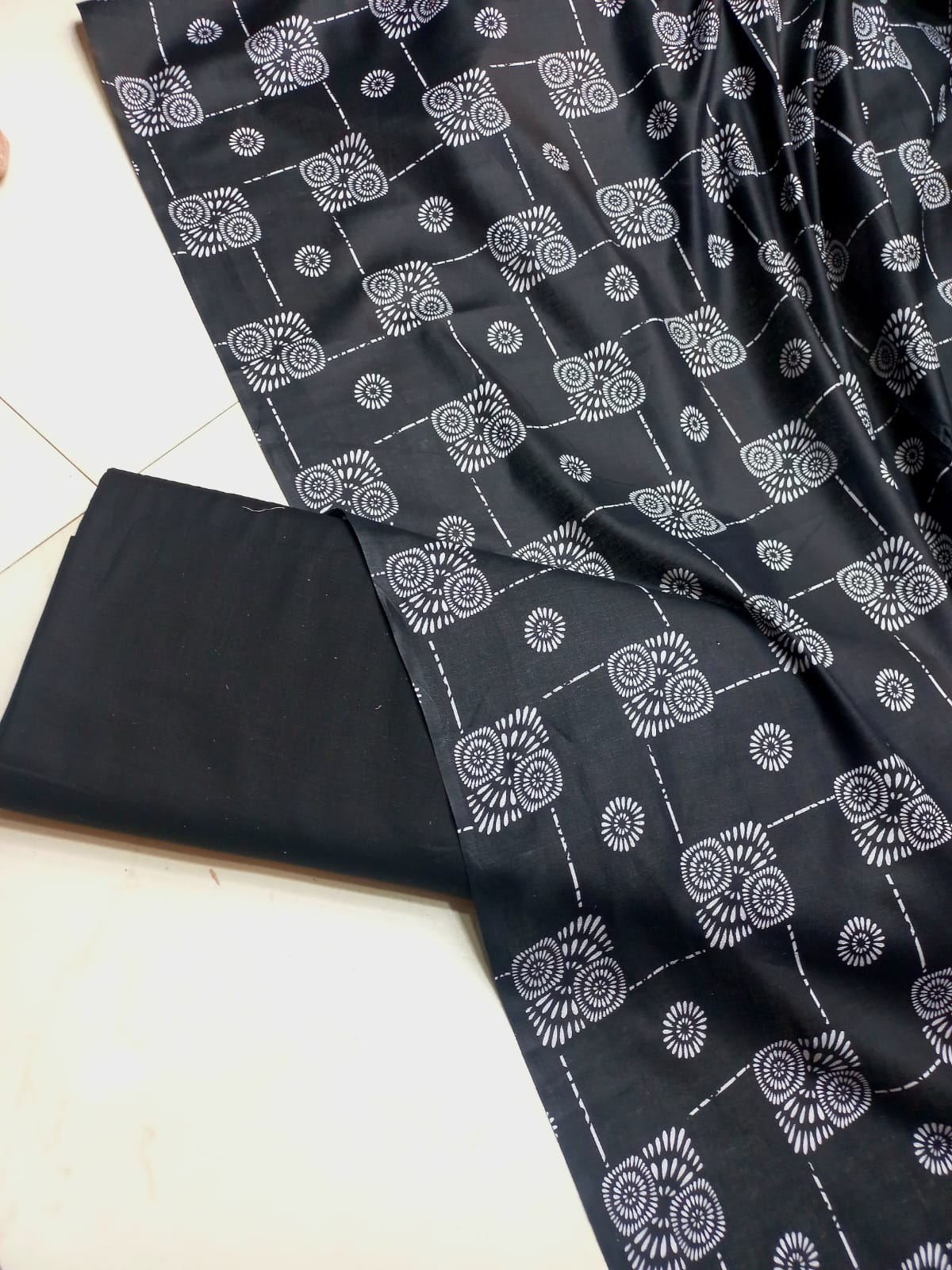 Classic Lawn Printed Shirt Plain Trouser