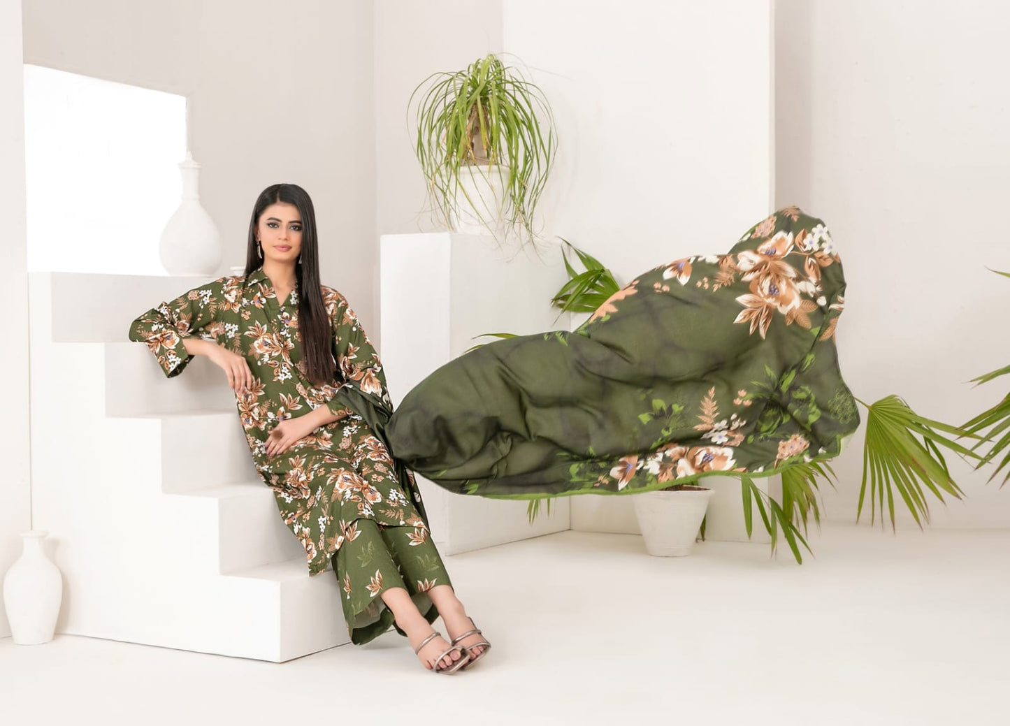 FLORAL ESSENTIALS