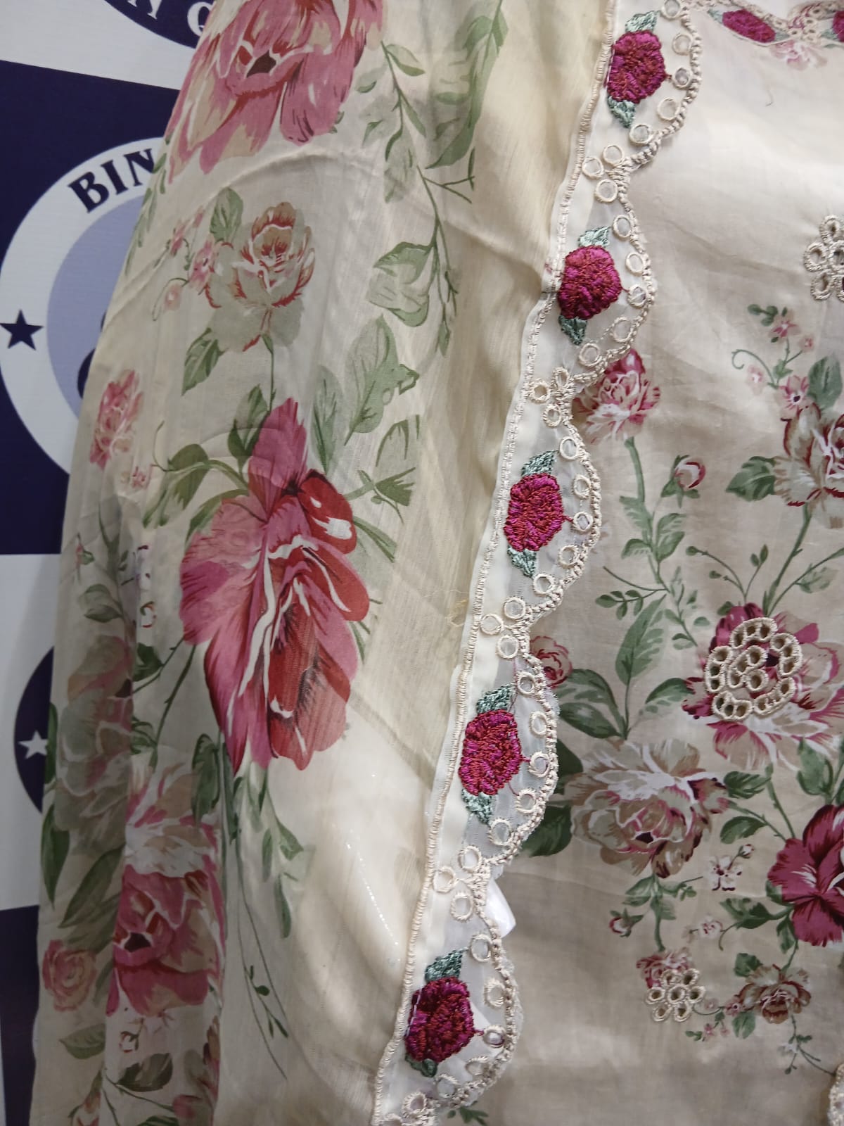 IZNIK STITCHING