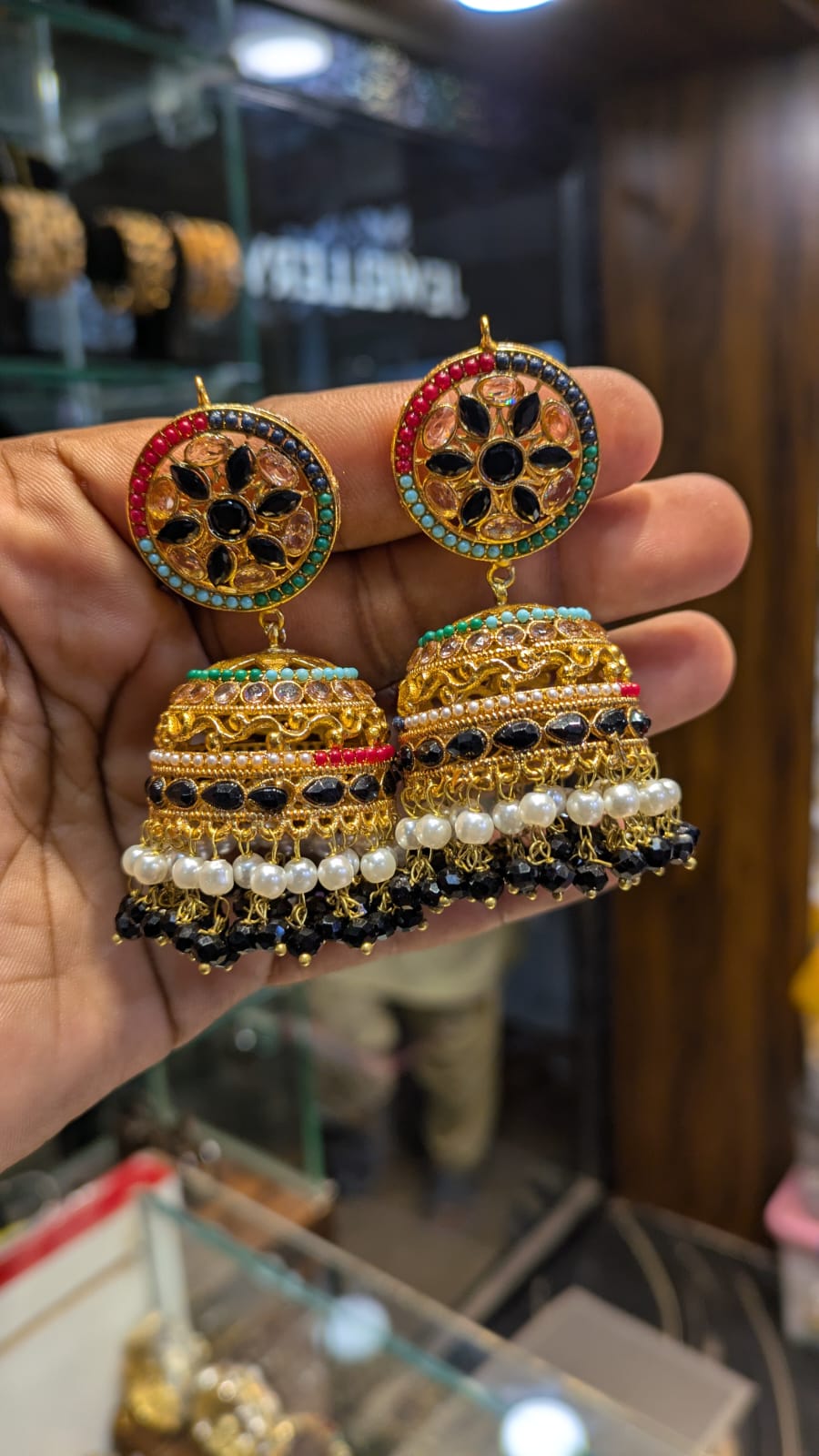 Designer Noratan Jumki