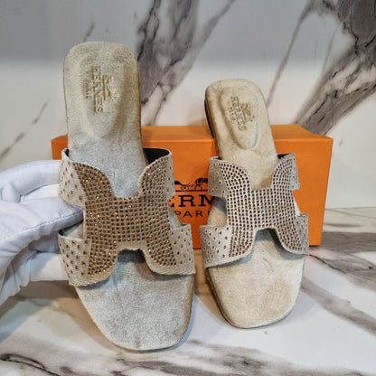 Hermes stone flat