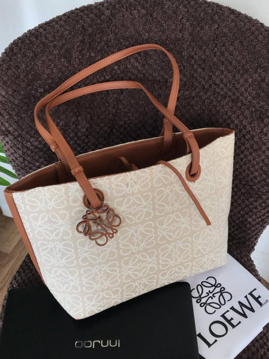 LOEWE Handbag