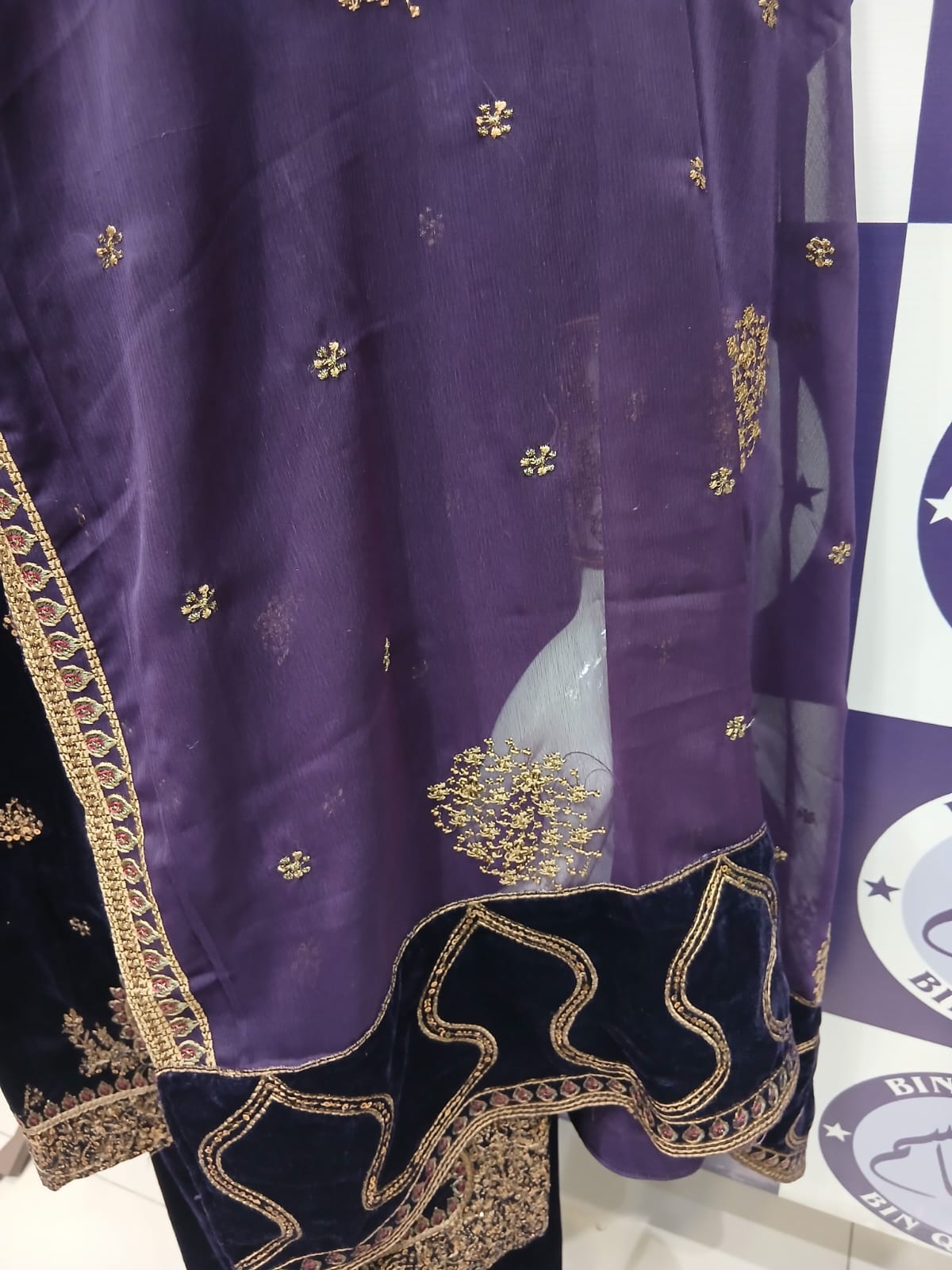 BAROQUE JAZMIN VELVET