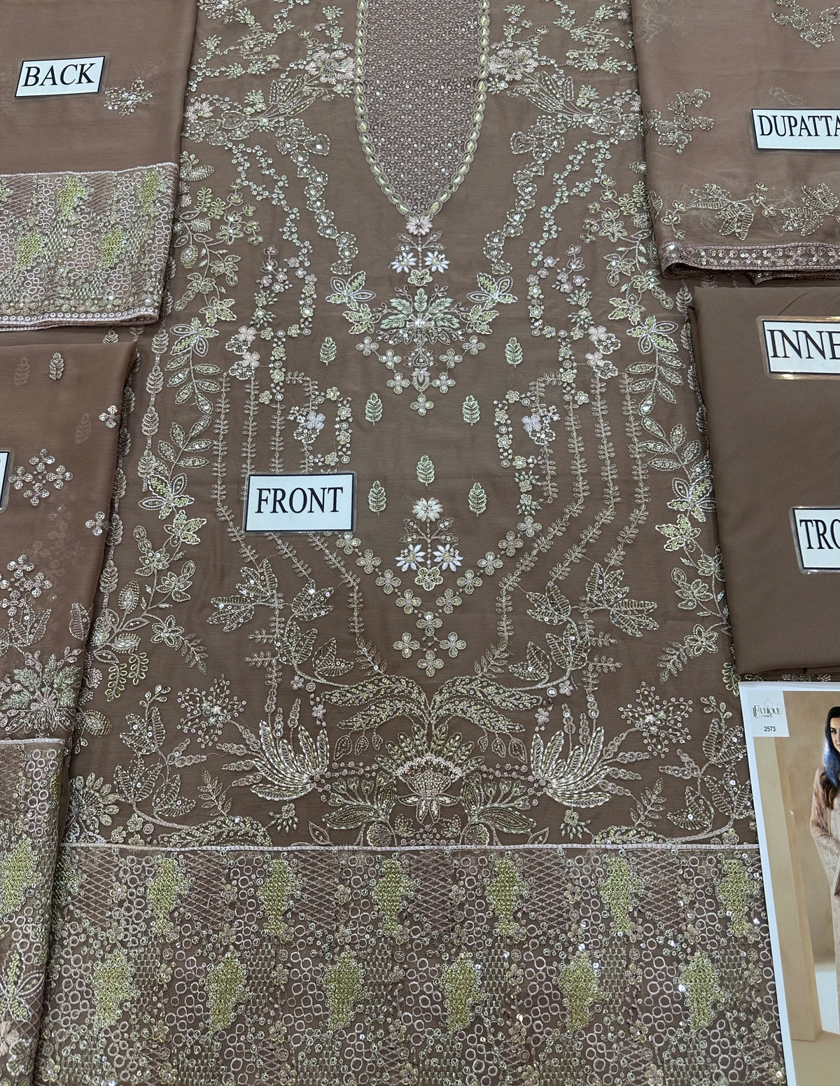 Laavish FORMAL COLLECTION