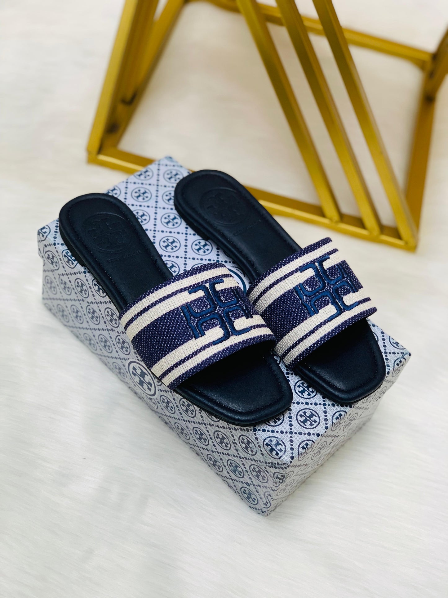 Tory Burch Embroidery Flat Slipper