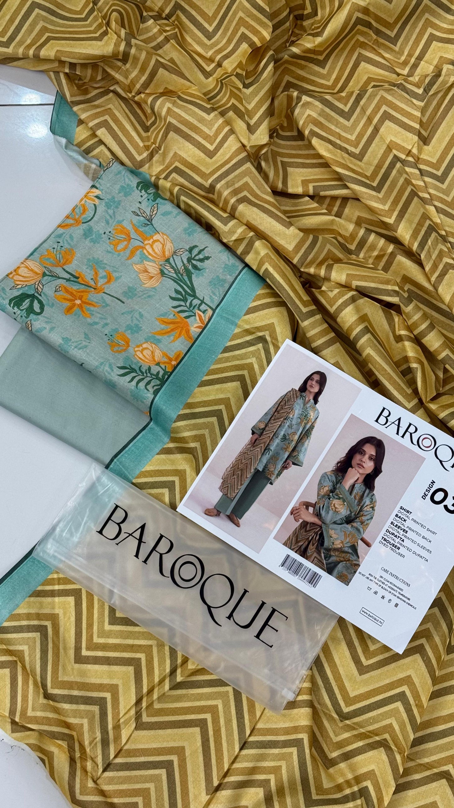 BARQOUE LAWN DUPATTA