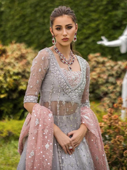 Zainab Chottani