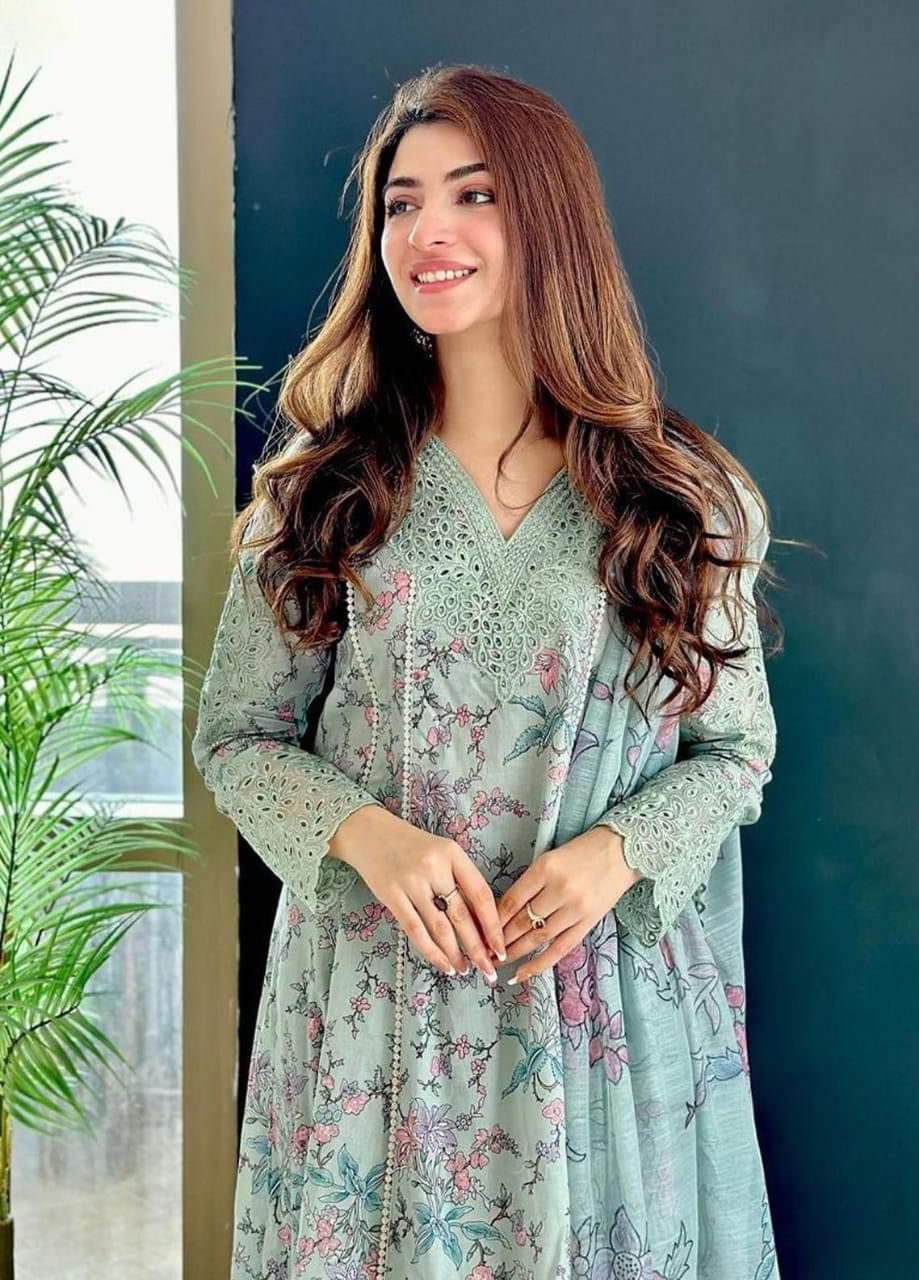 IZNIK Luxury Lawn Collection