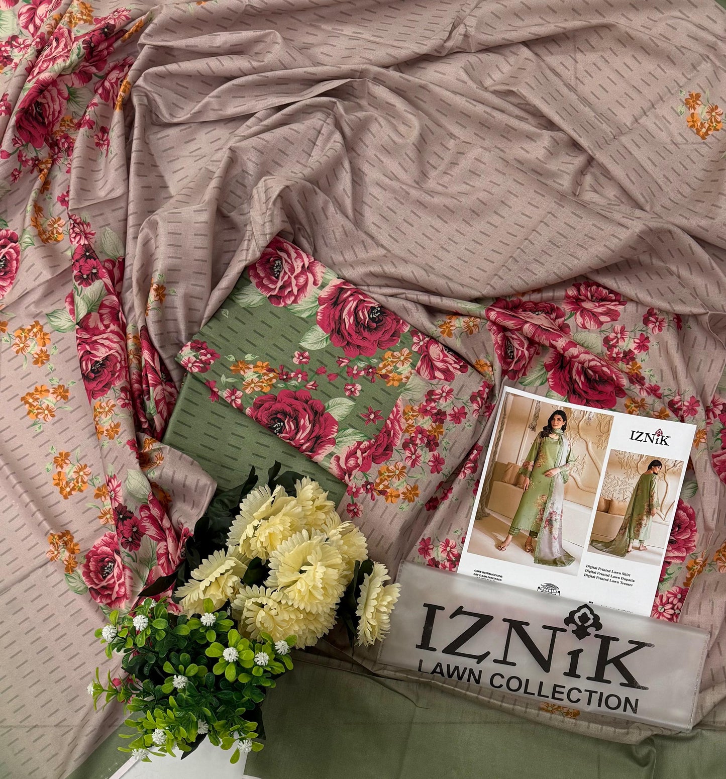 IZNIK DIGITAL LAWN