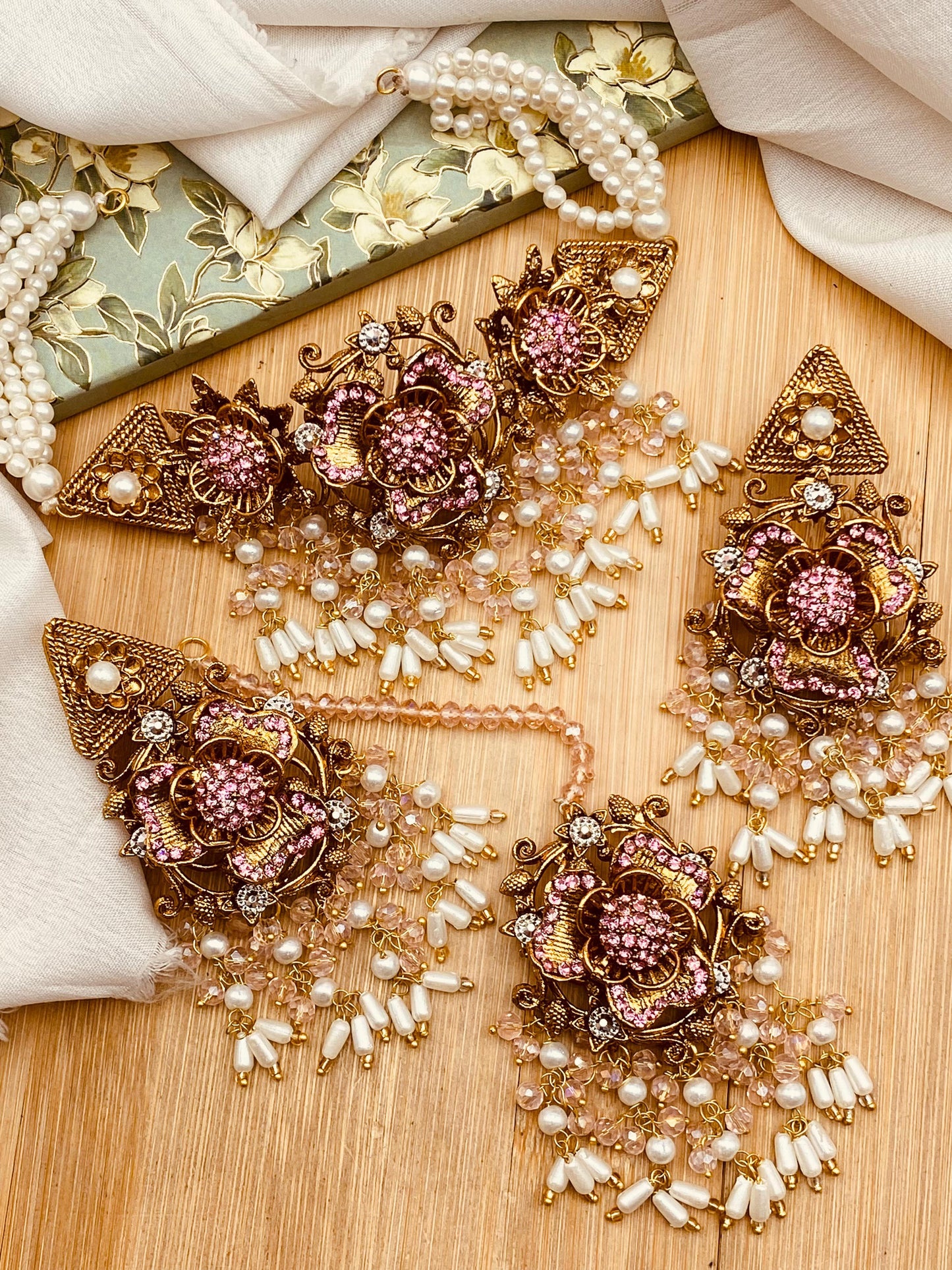 Turkish choker set