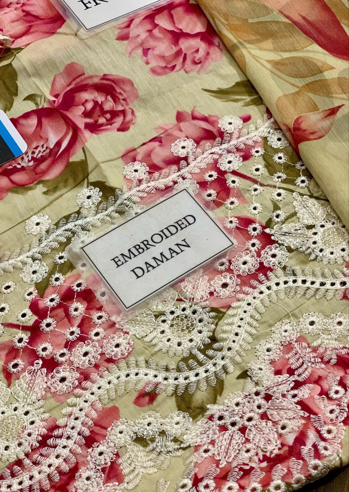 IZNIK LAWN COLLECTION