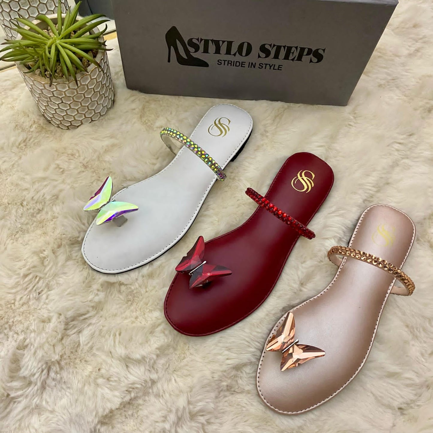 MD Butterfly Stride Flats