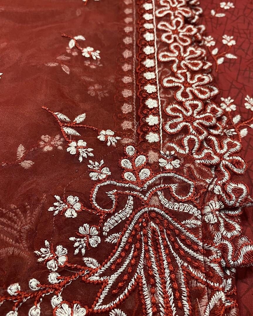 Suffuse Maha Embroidered Luxury Lawn Collection