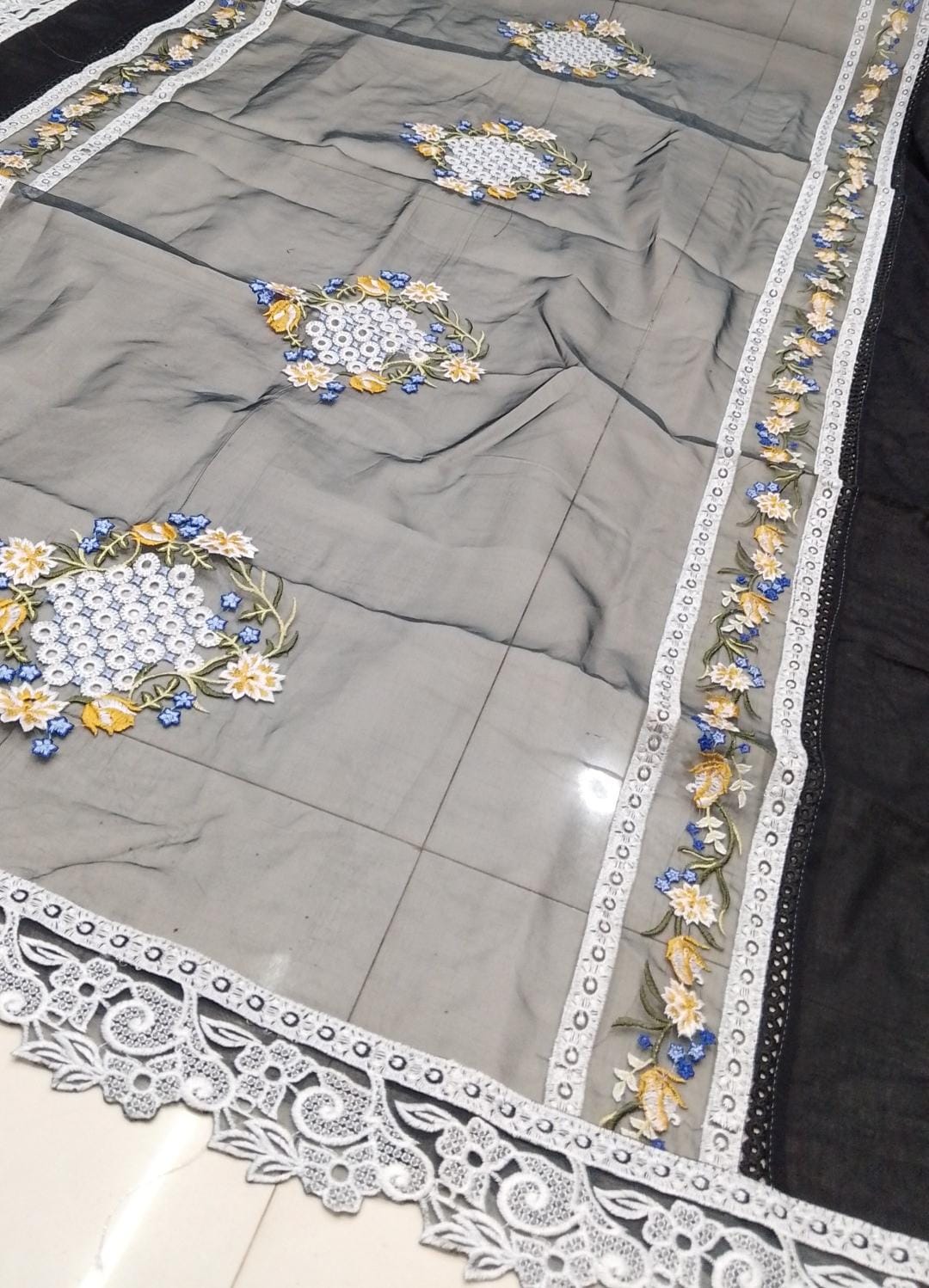 MARIA-B Luxury Lawn