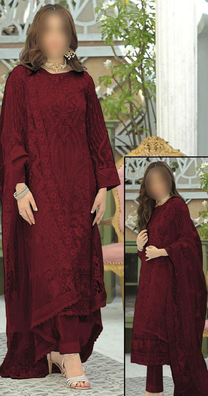 PARTY WEAR SUIT WORN BY NEELUM MUNIR
