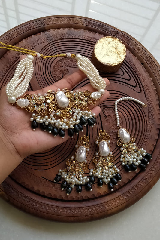 Necklace Set