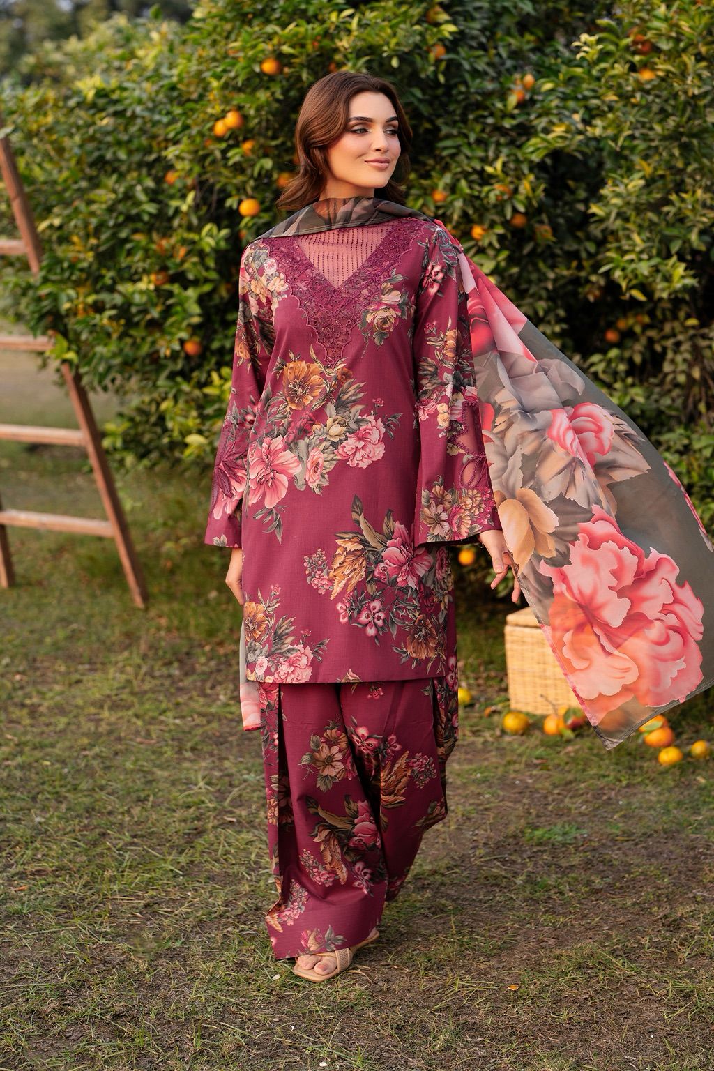 Iznik Lawn Collection