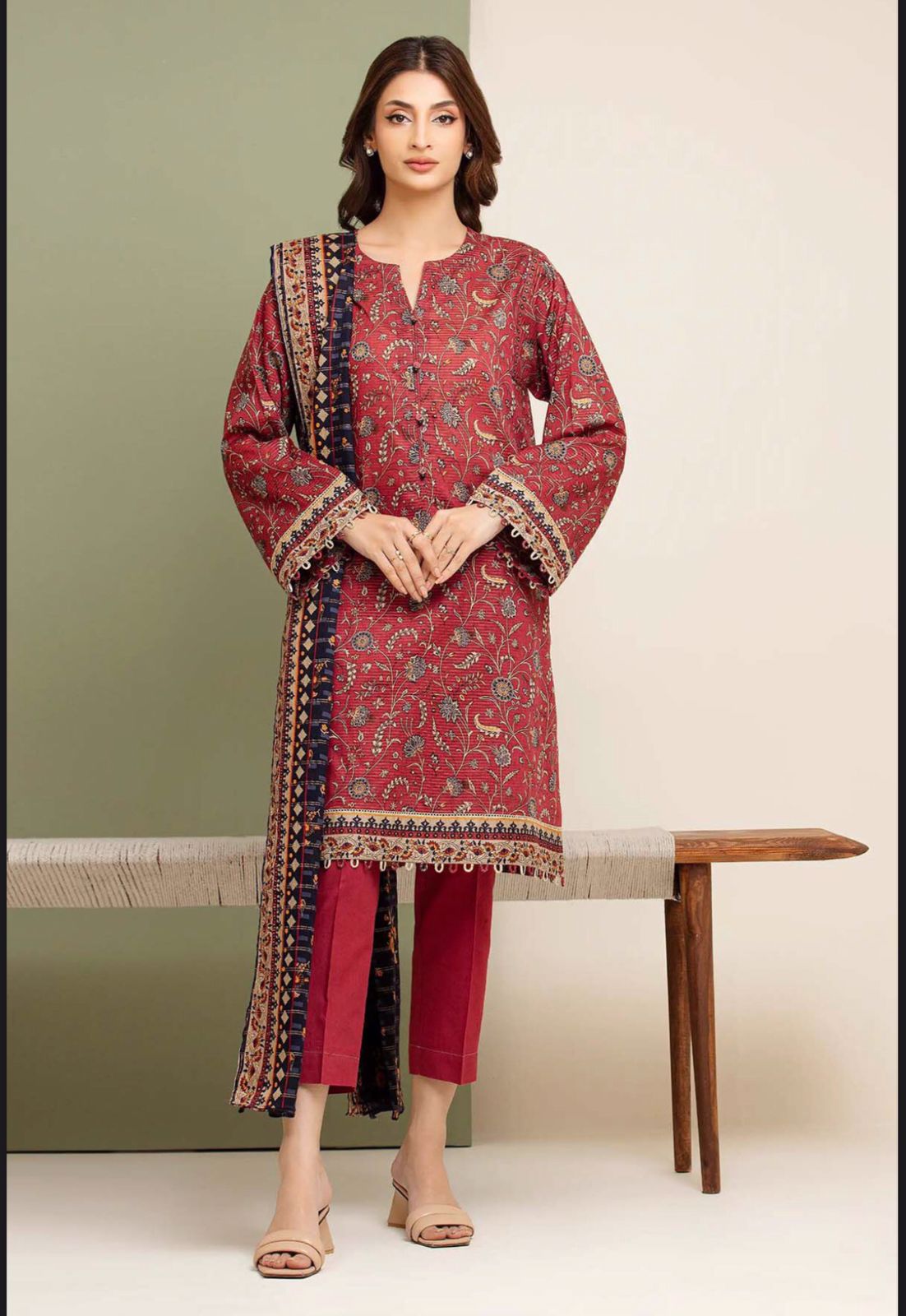 Iznik Lawn Collection