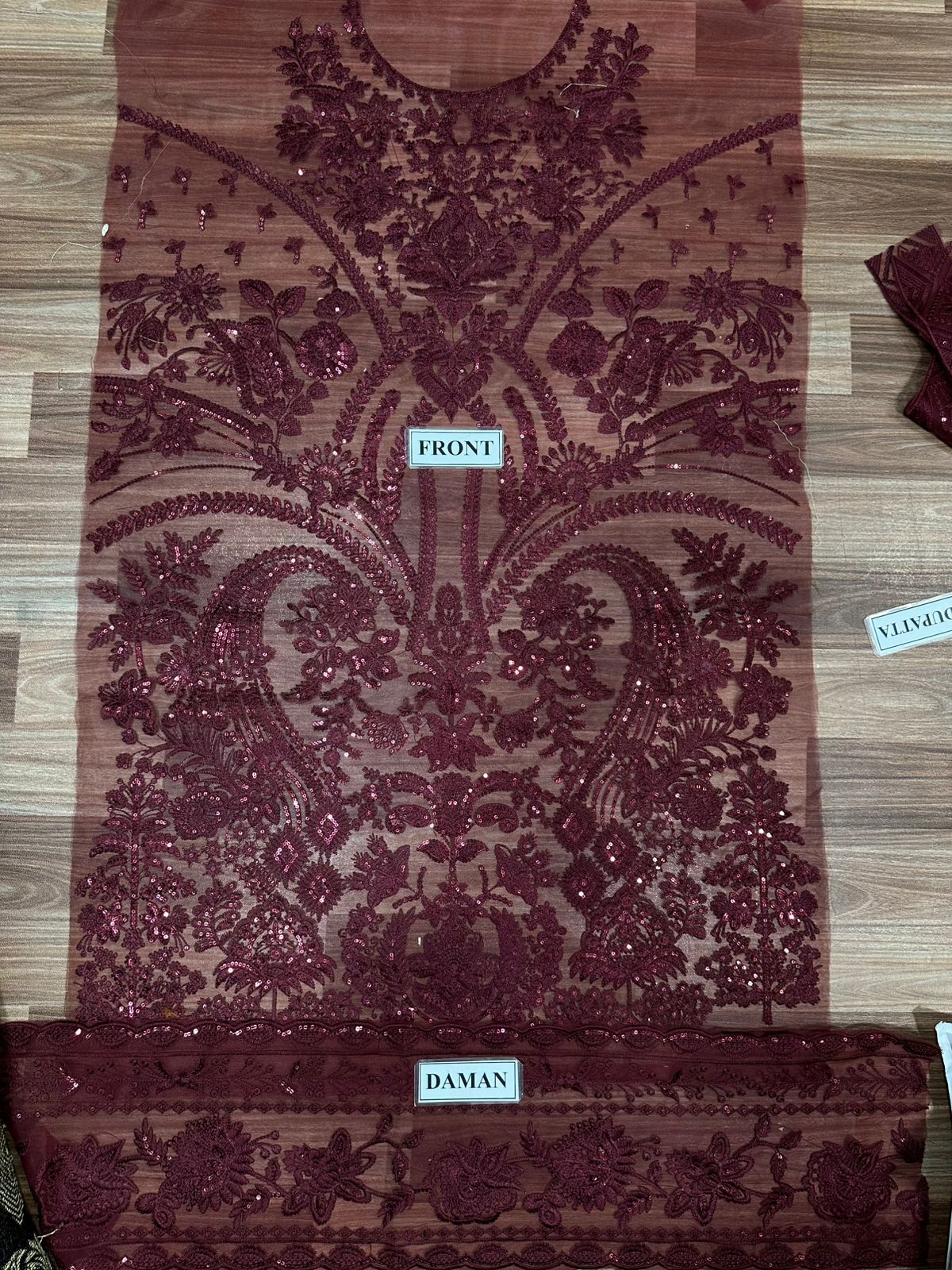 PARTY WEAR SUIT WORN BY NEELUM MUNIR