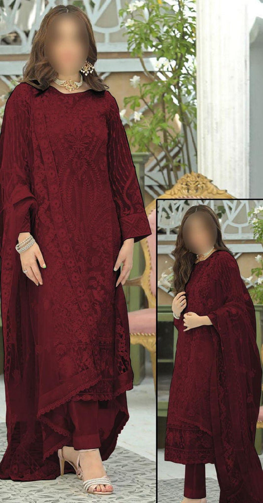 PARTY WEAR SUIT WORN BY NEELUM MUNIR