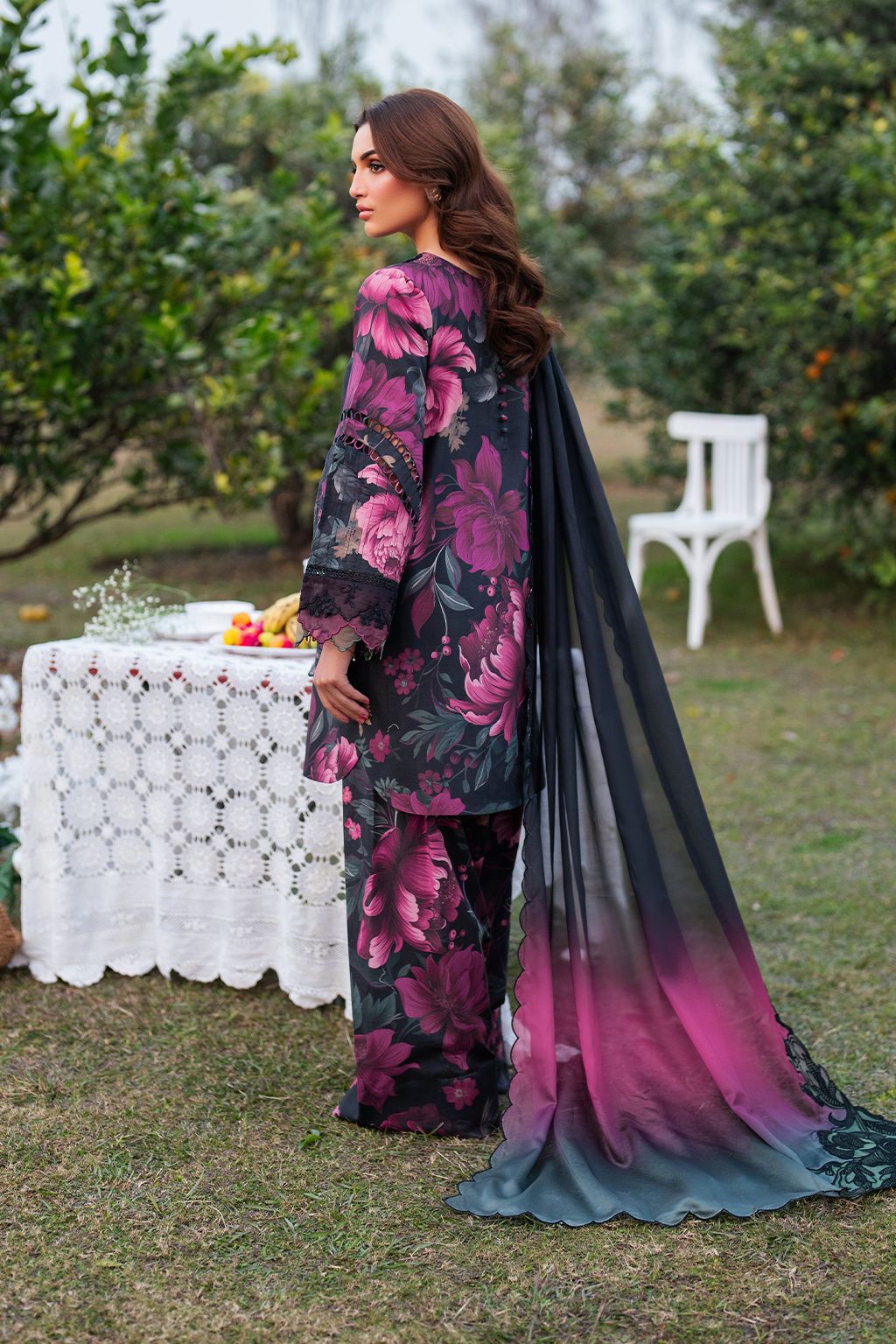 IZNIK LAWN COLLECTION