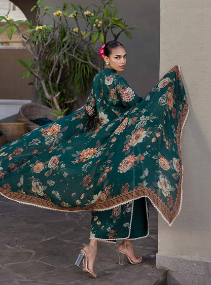 Zainab Chottani
