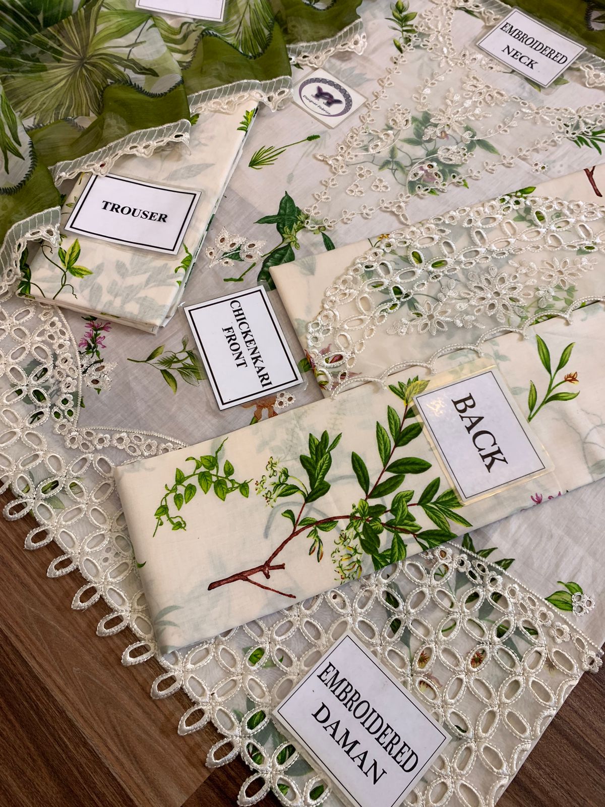 SARDINIA LUXURY CHICKEN KARI COLLECTION
