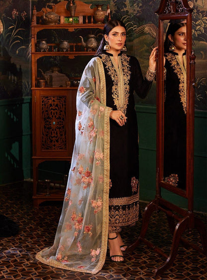 Zainab Chottani Velvet COLLECTION