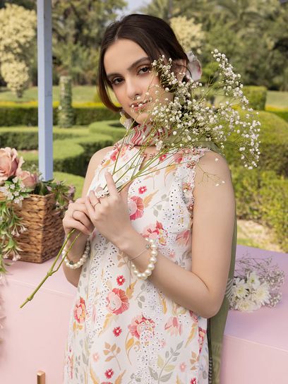 Izel Lawn Collection