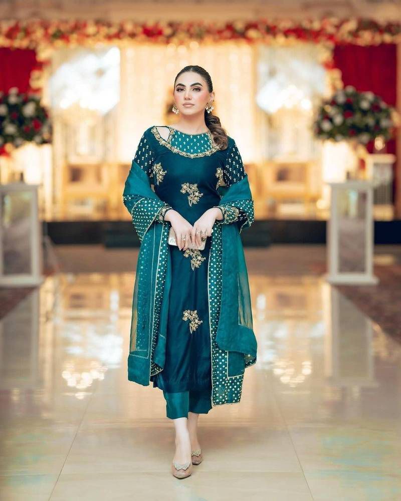 AFROZEH Velvet Embroidered Winter Collection
