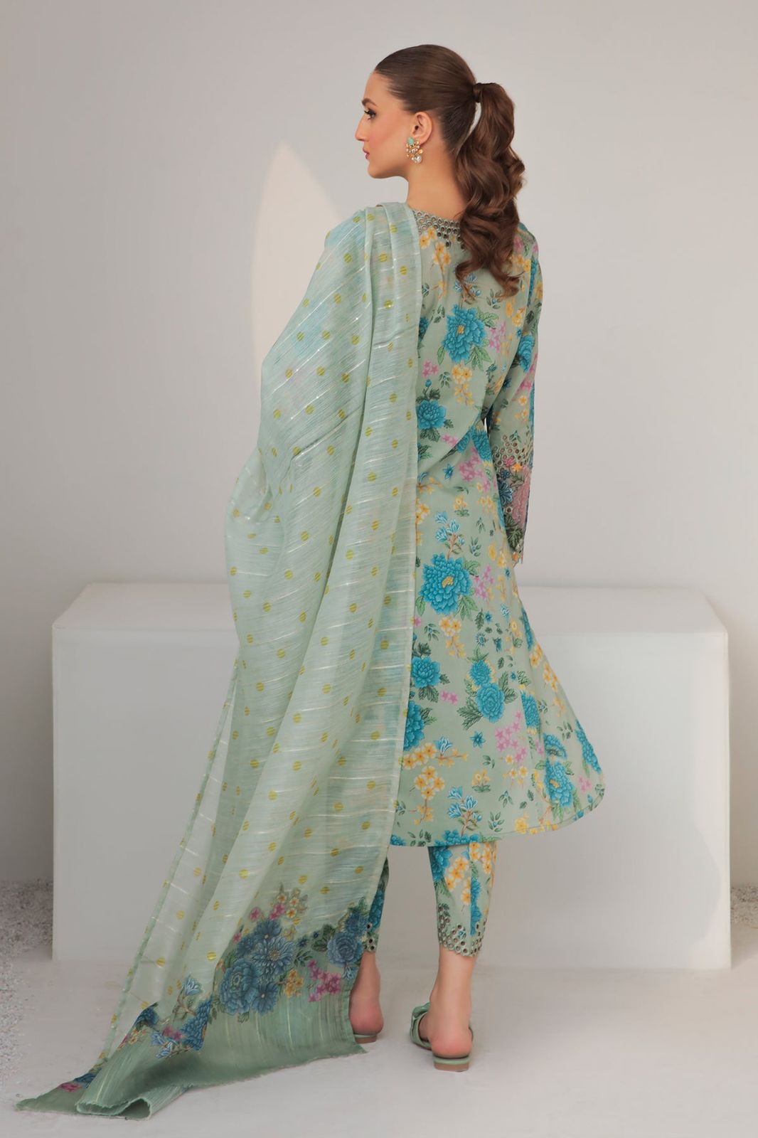 BAROOQUE LUXURY LAWN COLLECTION