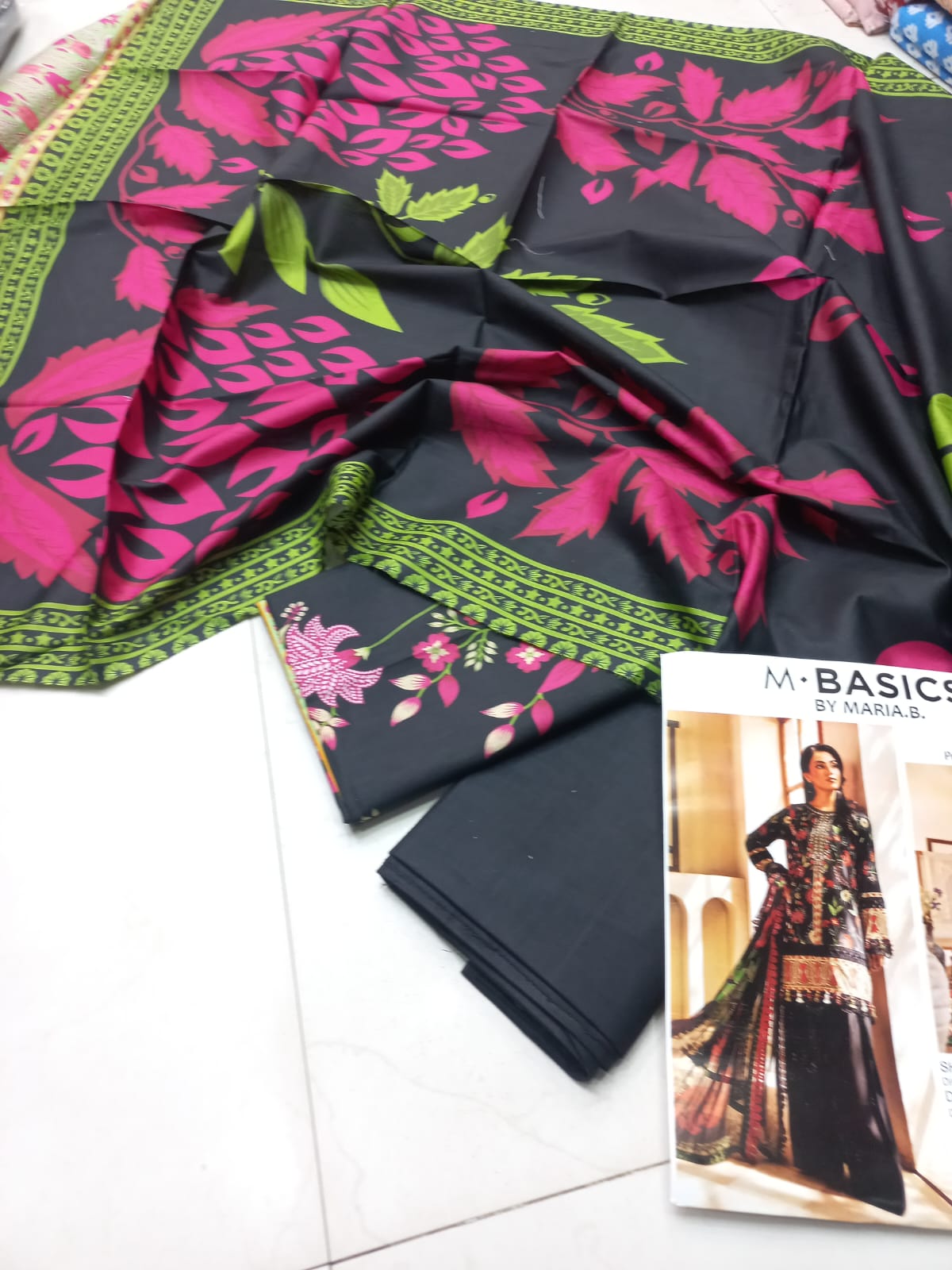 MARIA-B RAPLICA PRINTED SUIT WITH LAWN DUPATTA