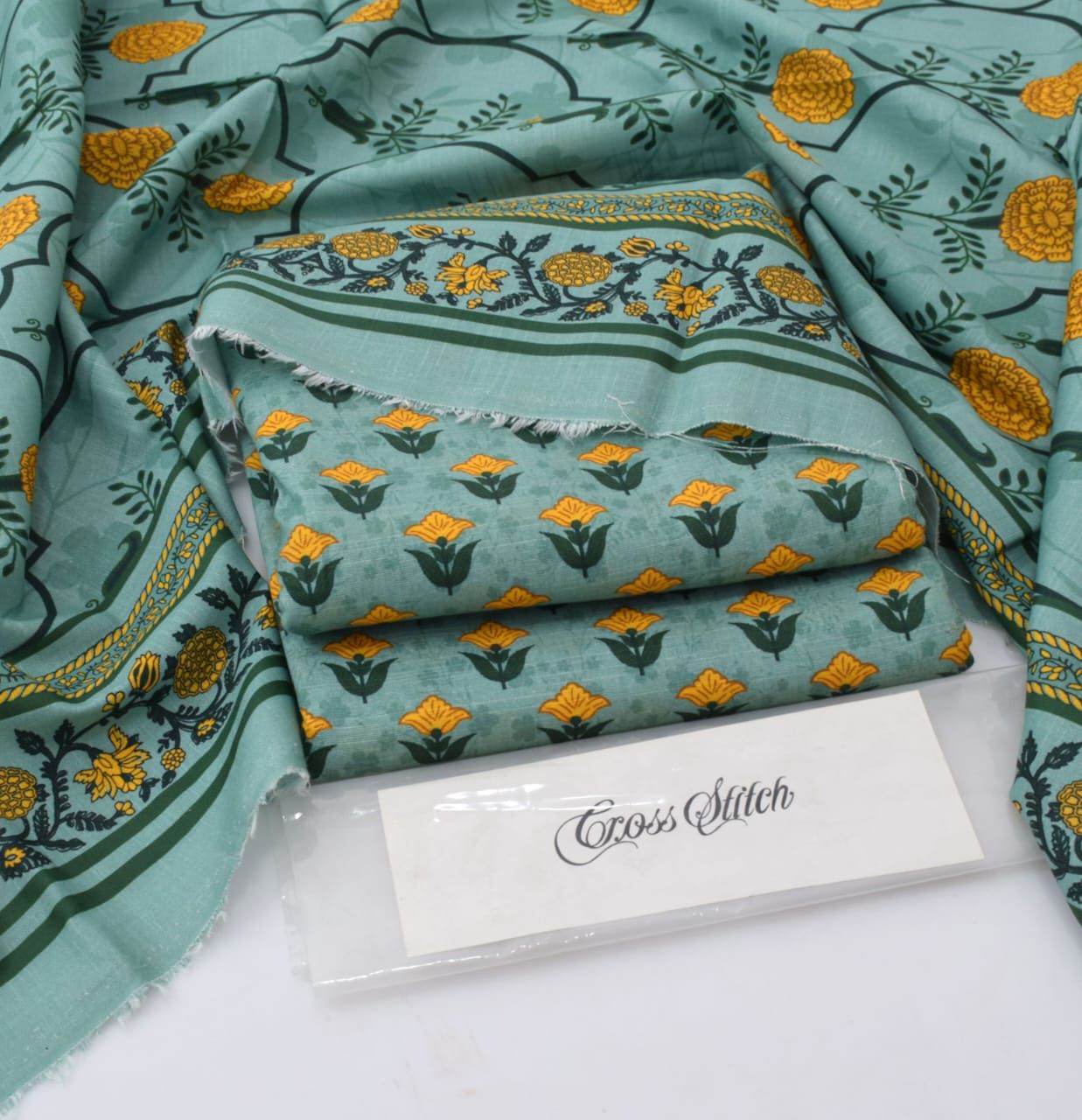 CROSS STITCH