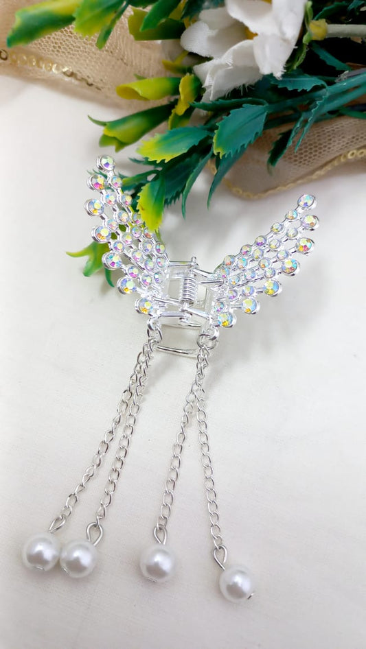 Butterfly chain cacher
