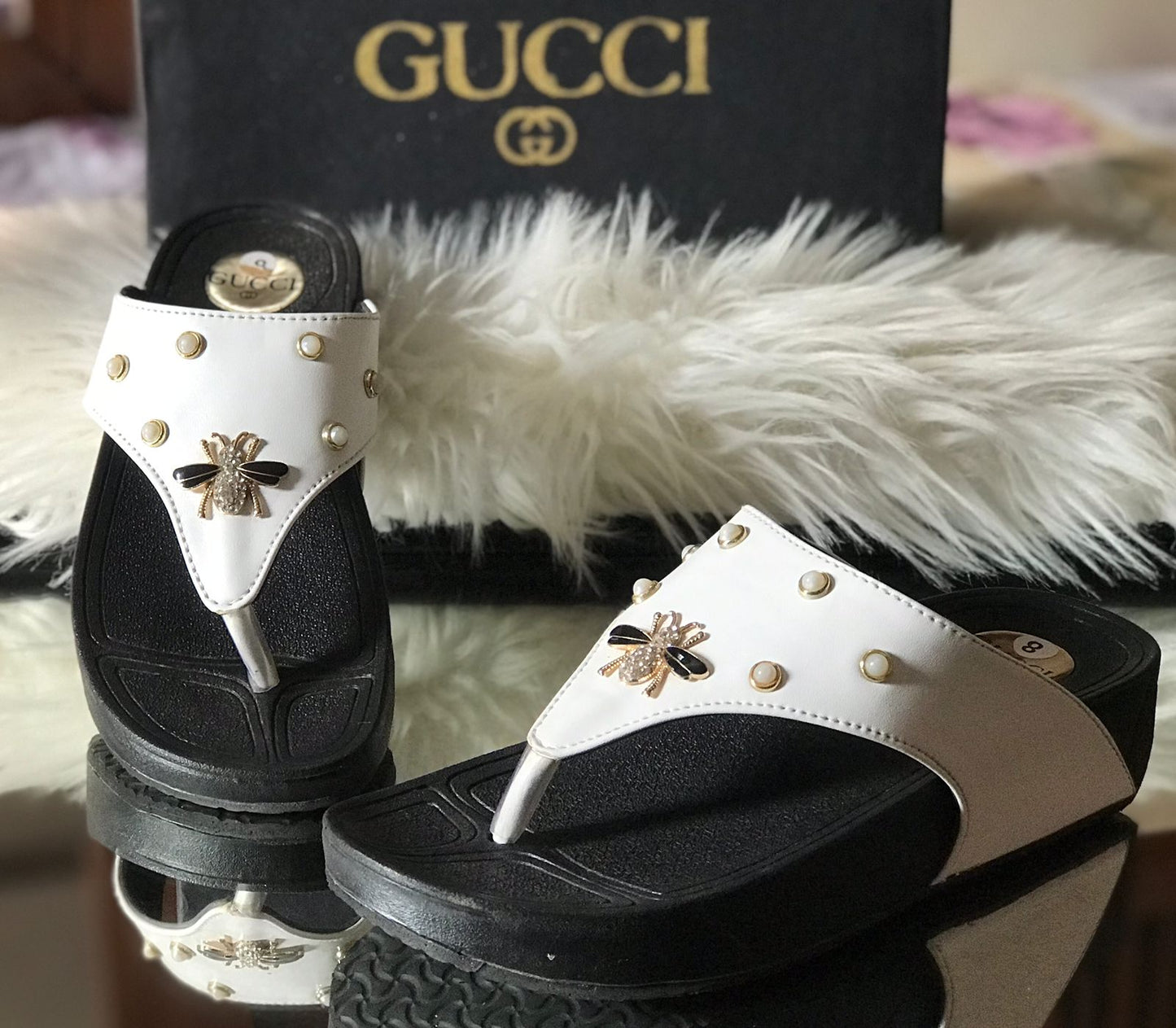 Gucci Flip