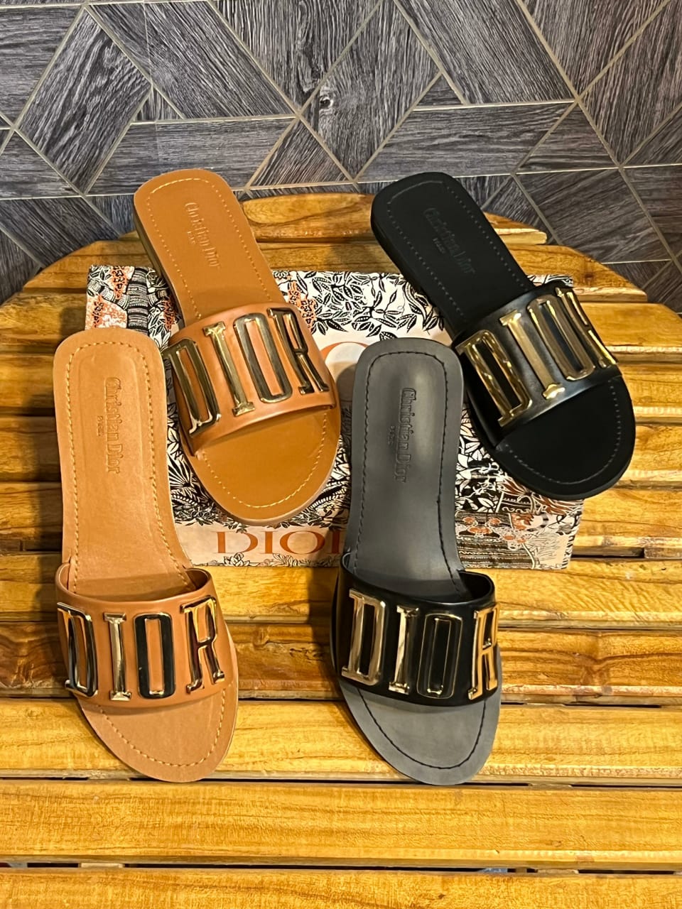 Dior