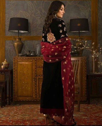 Zainab Chottani