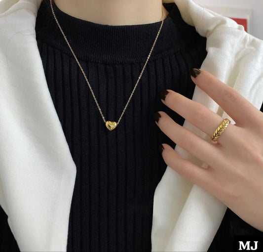 HEART LOCKET
