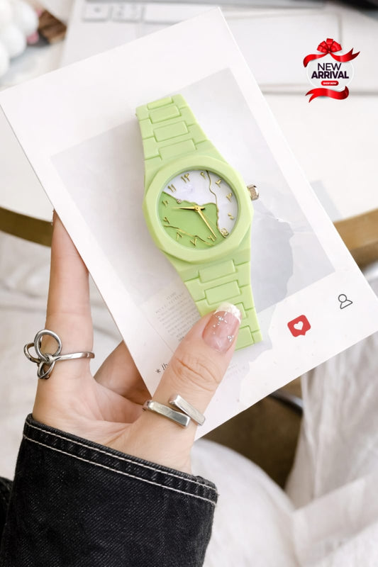 AURA WATCH