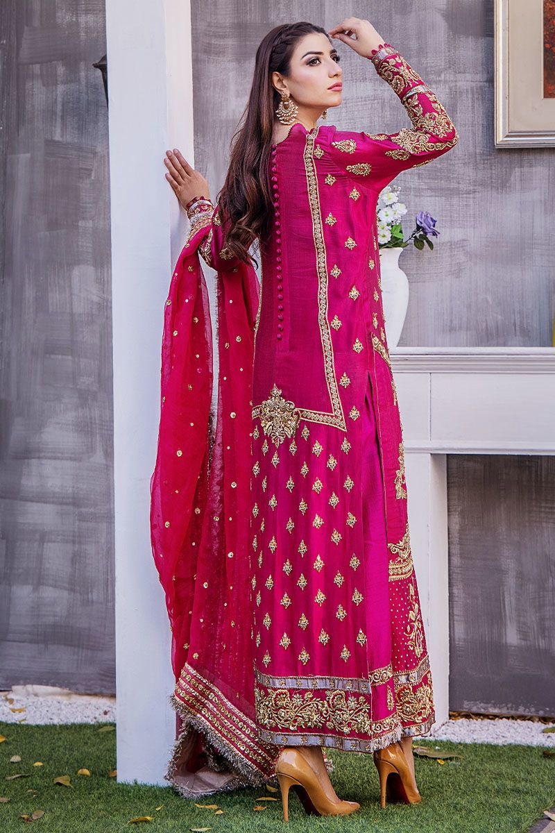 NAMEERA BY FAROOQ