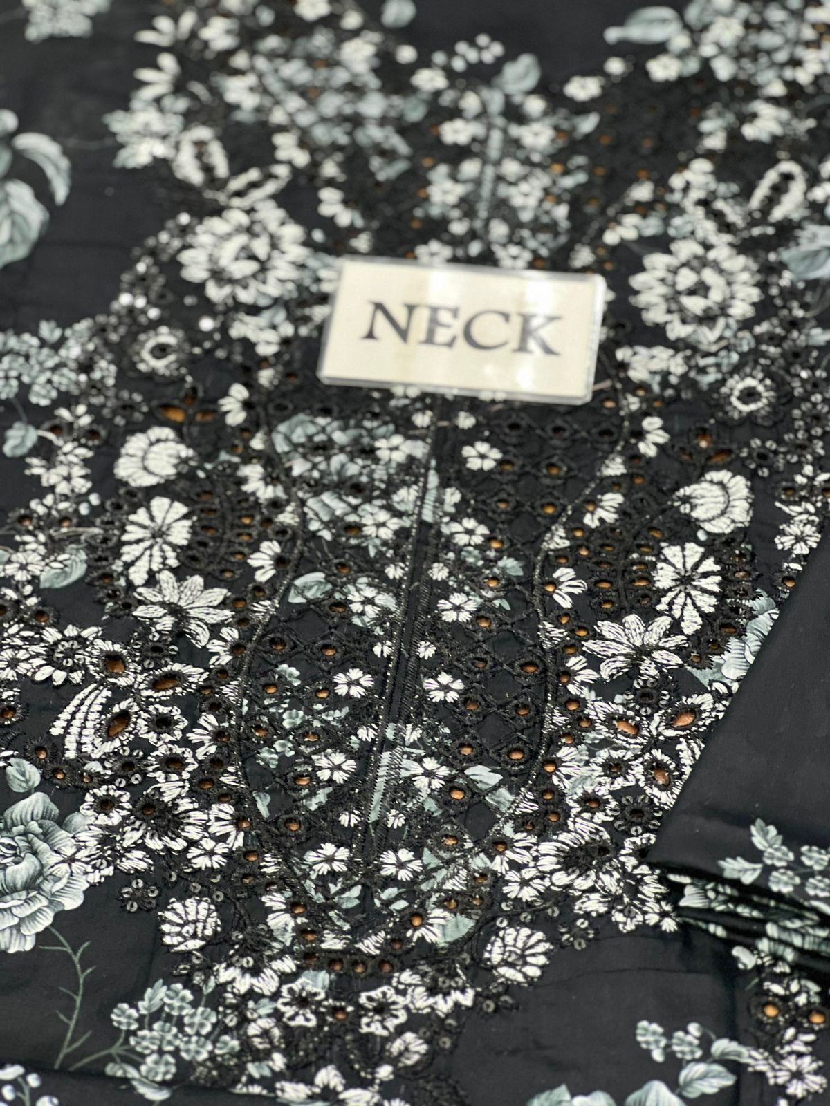 AFROZE LAWN COLLECTION