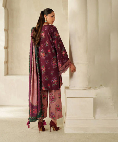 BAROQUE LAWN COLLECTION