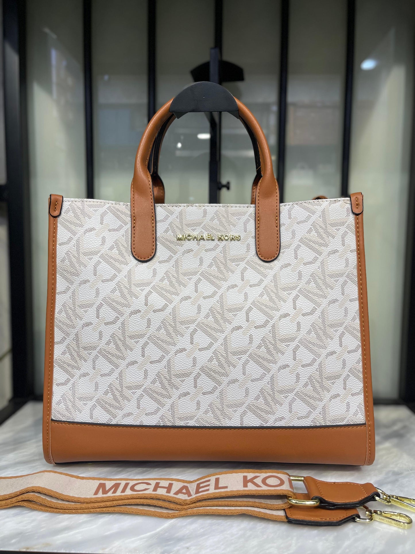 MICHAEL KORS BAG