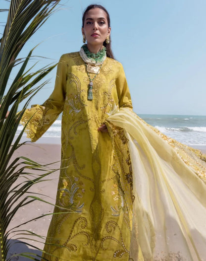 Saira Shakira
