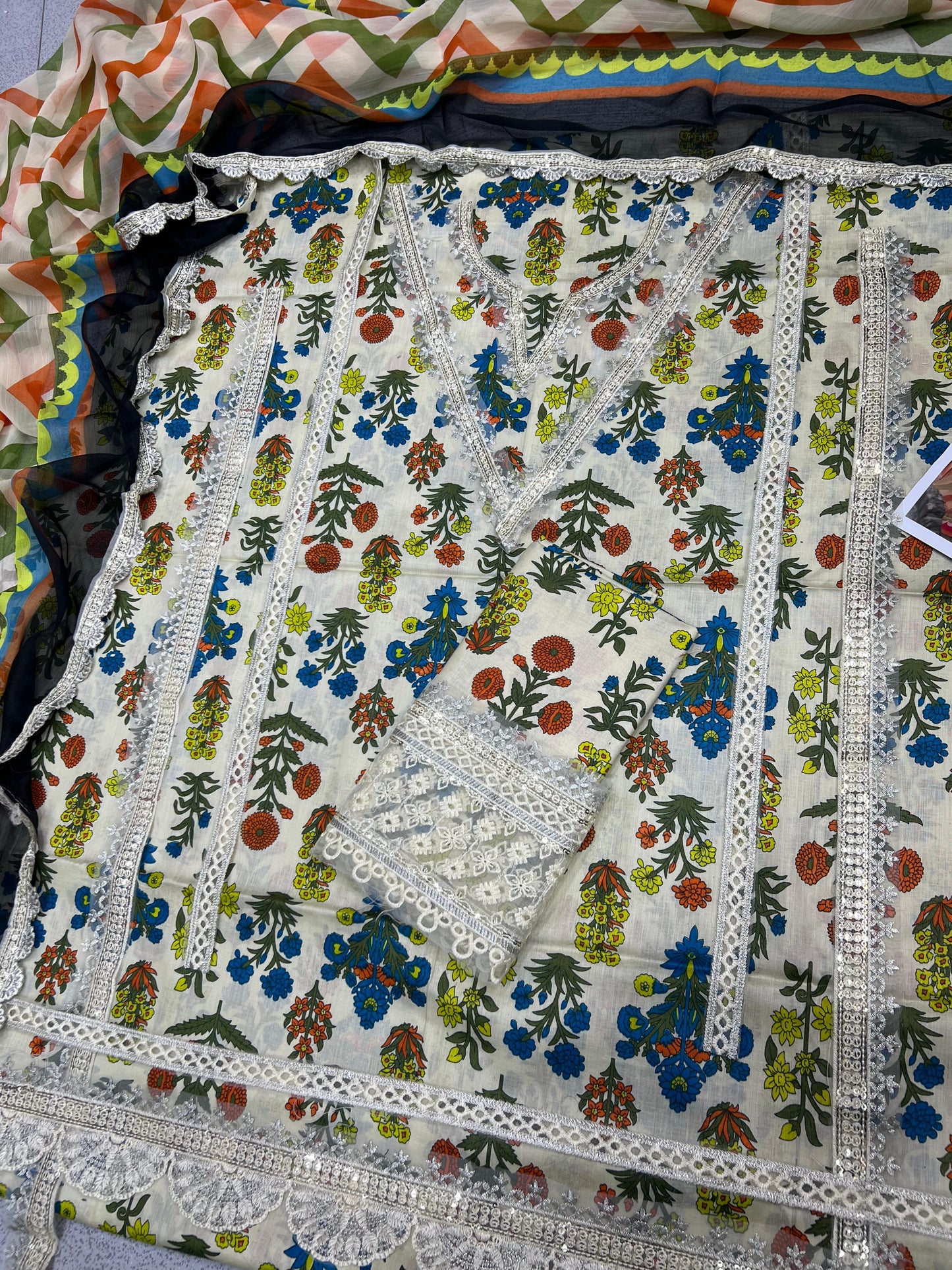 Maria-B Lawn With Chiffon Dupatta